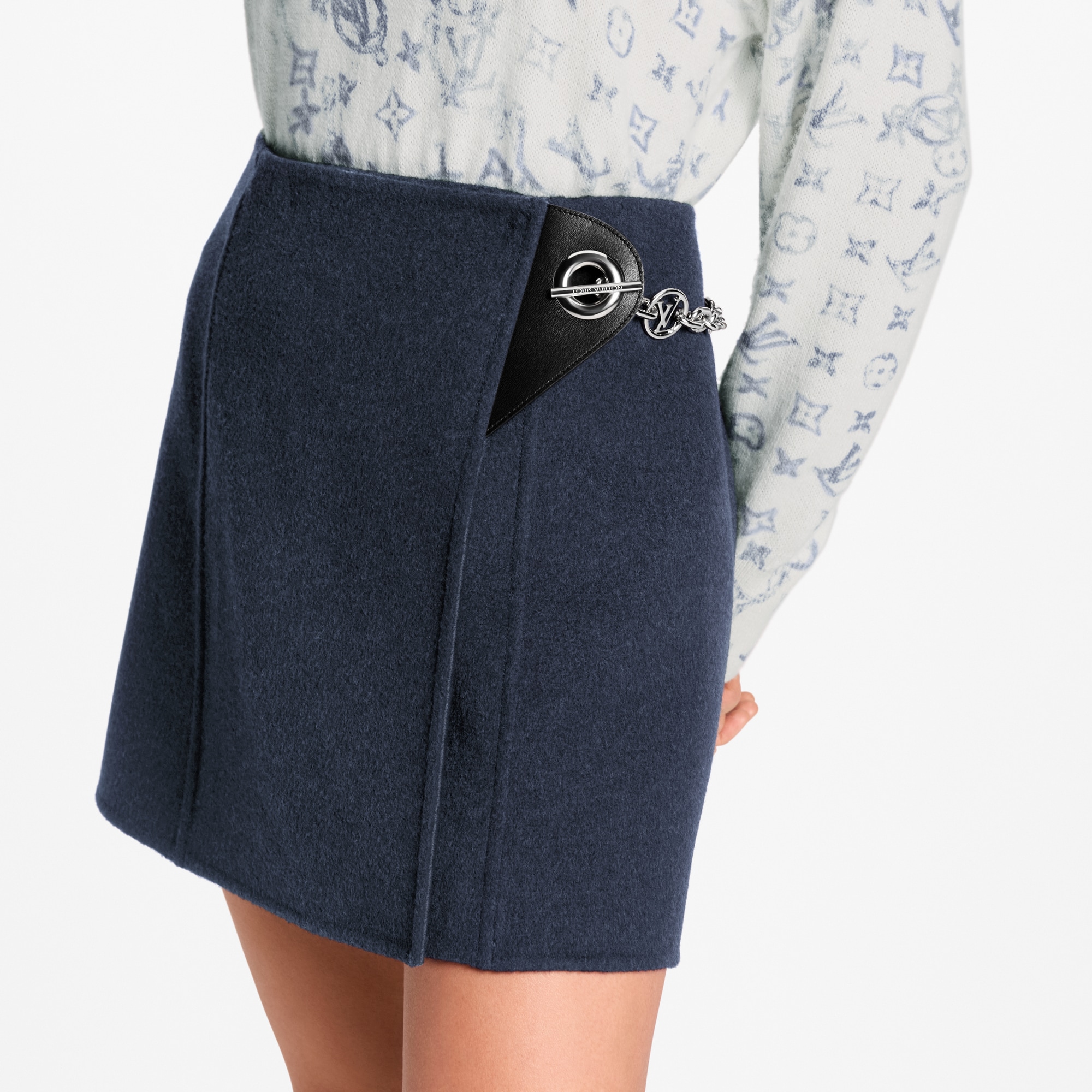 Chain Fastening Mini Wrap Skirt - Women - Ready-to-Wear | LOUIS